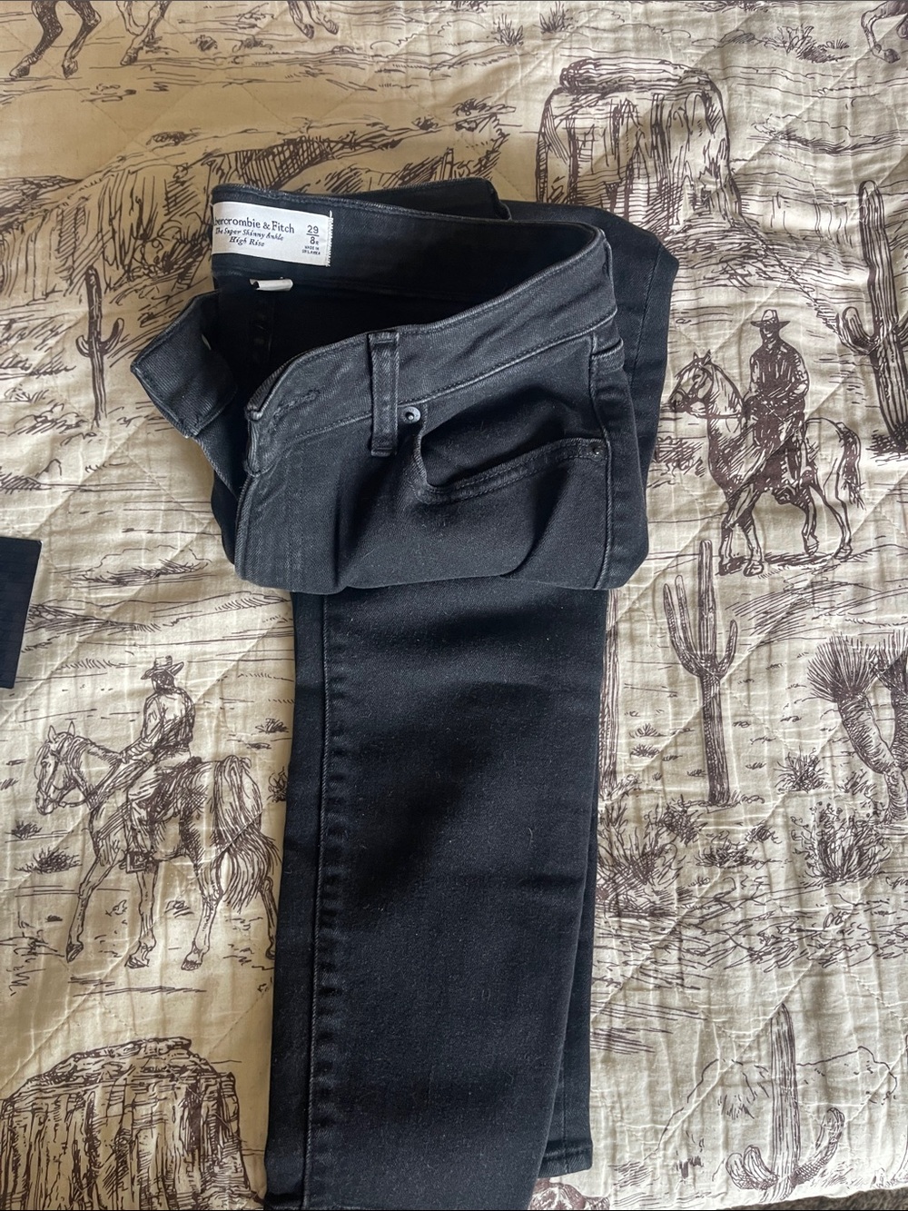 Abercrombie & Fitch Black Skinny Jeans - Women's